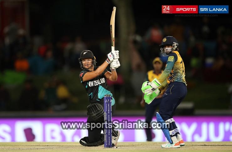 New Zealand hammer Sri Lanka out of World Cup 
